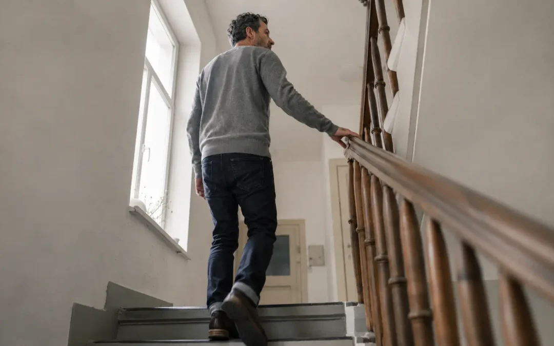 Wie lange ist man nach einer Leistenbruch-OP krank?